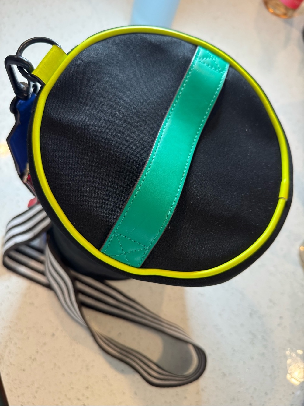 Henri Bendel neoprene crossbody cooler bag featuring neon yellow - Picture 4 of 7